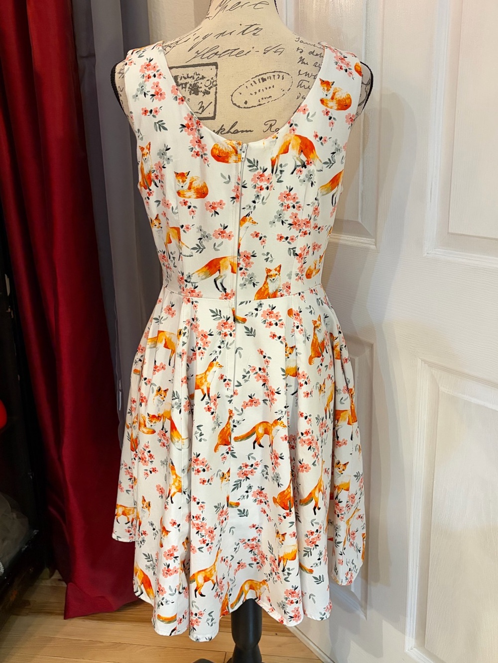 Y2K-Vintage IXIA ModCloth Fit-and-Flare Multicolor Floral Fox Print Dress - Picture 4 of 8
